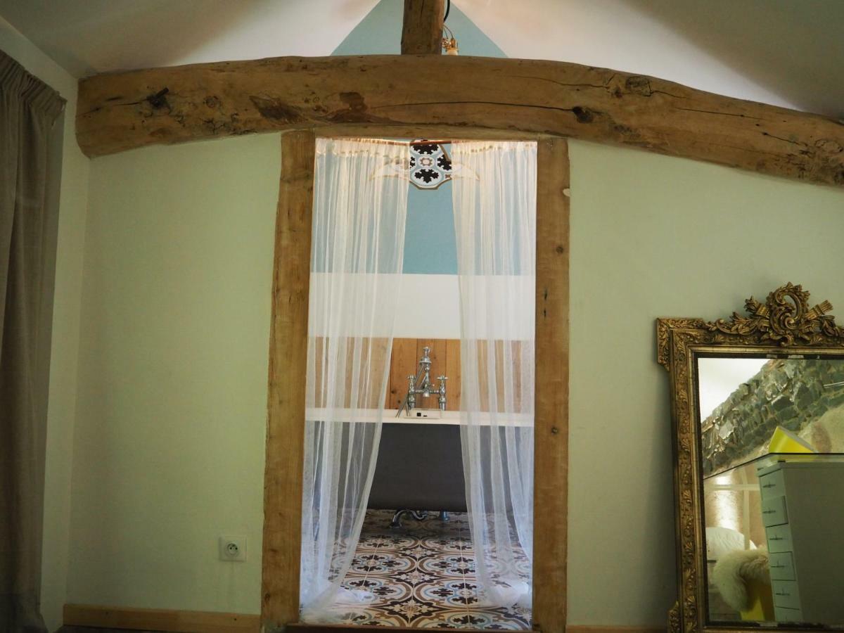 Le Chatel en Beaujolais Valsonne Extérieur photo